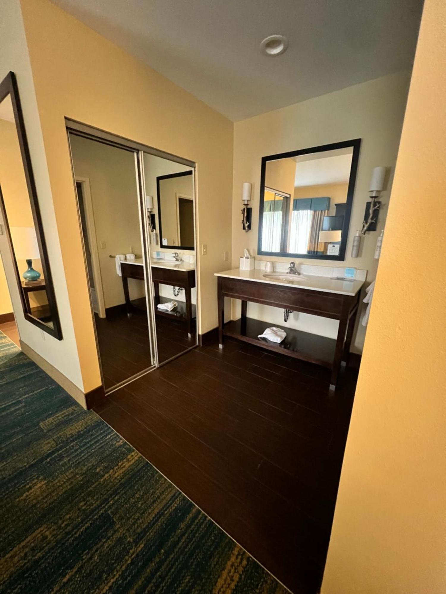 Hampton Inn & Suites Stroudsburg Bartonsville Poconos Εξωτερικό φωτογραφία